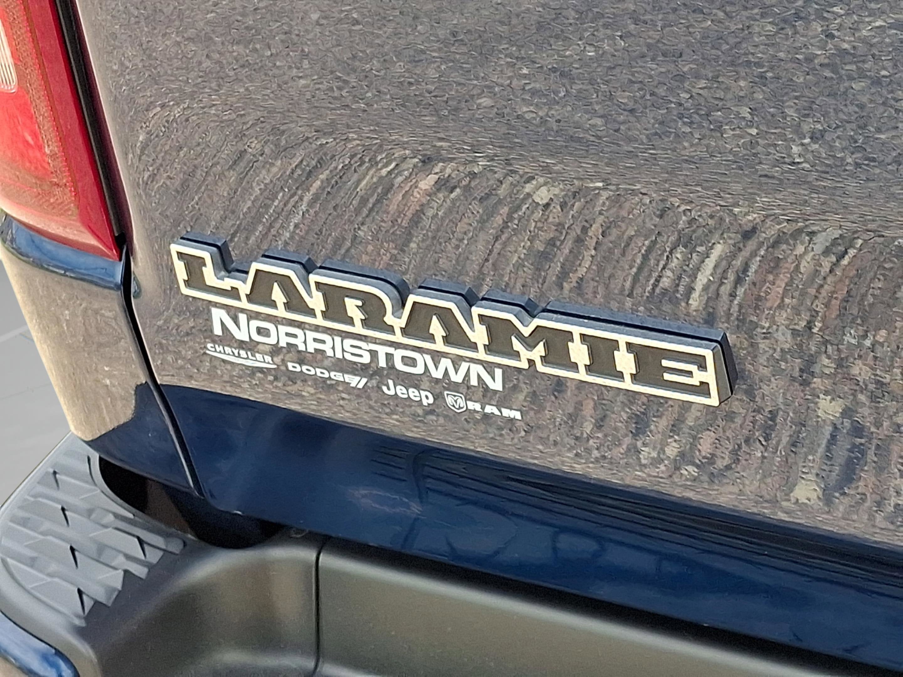 2023 RAM 1500 Laramie Crew Cab 4x4 5'7' Box