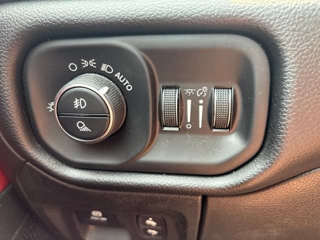 2019 RAM 1500 Rebel Crew Cab 4x4 5'7' Box