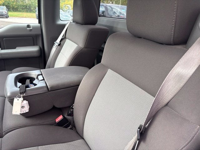 2006 Ford F-150 Base