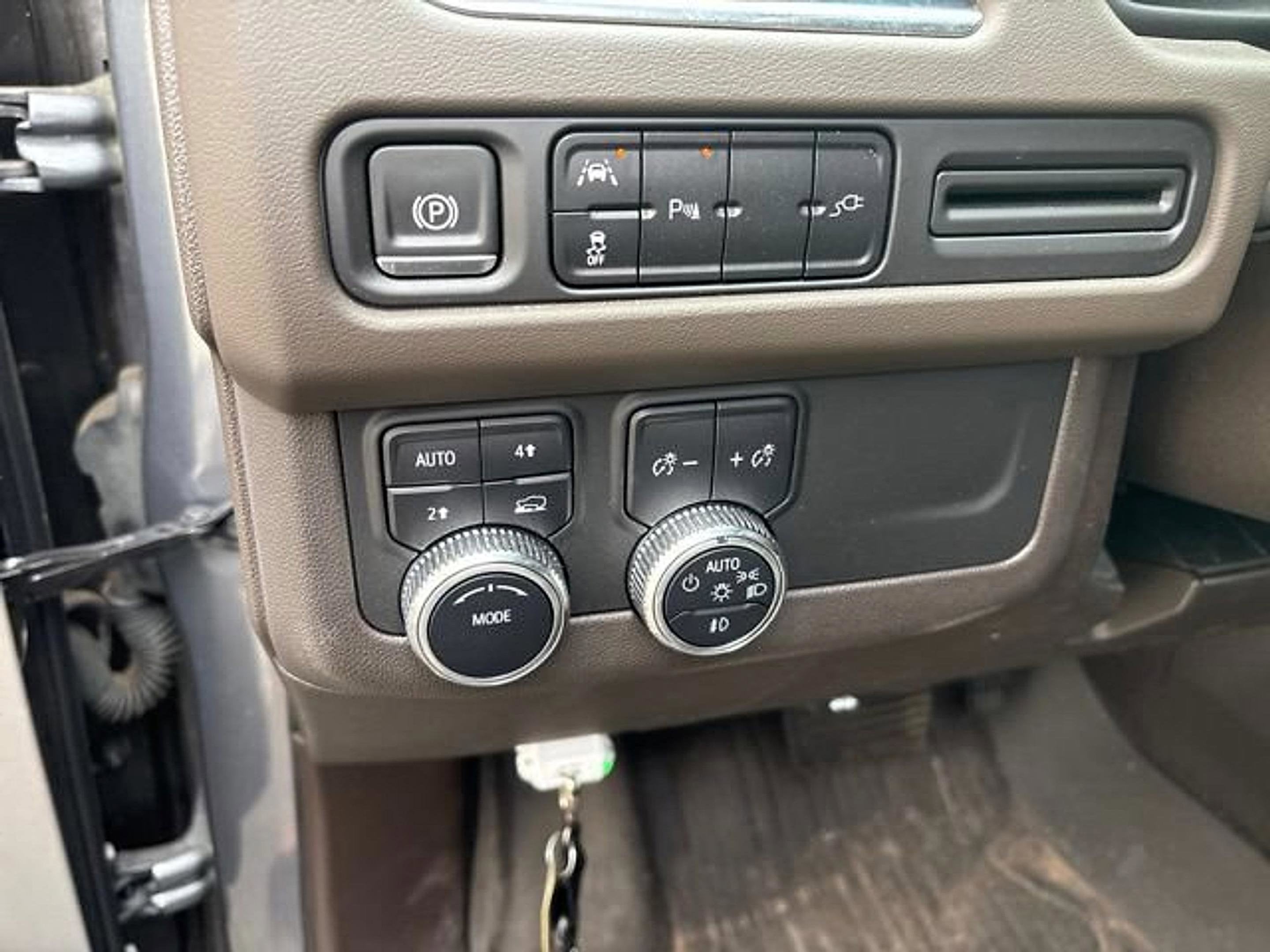 2022 GMC Yukon 4WD SLE