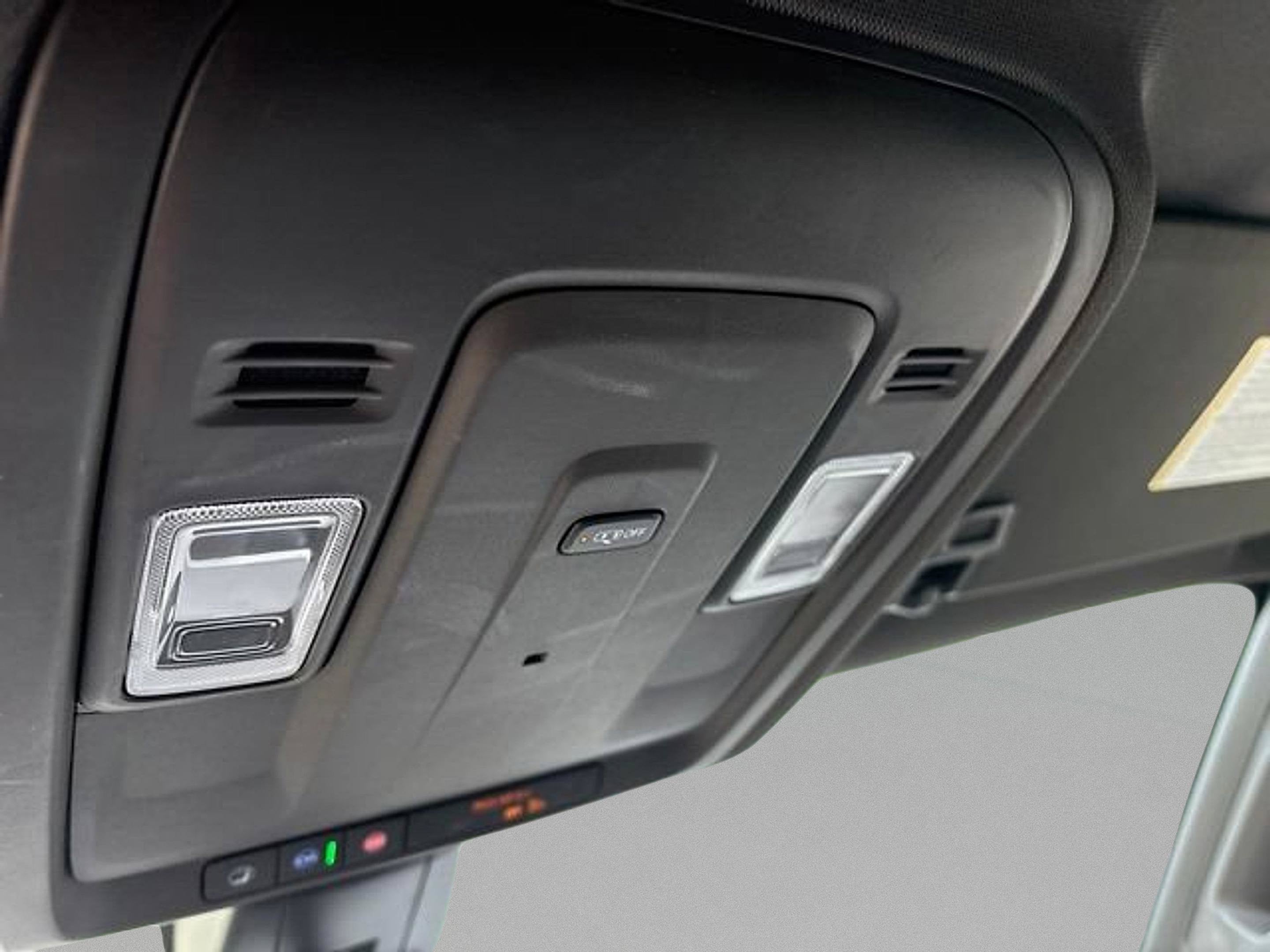 2022 GMC Yukon 4WD SLE