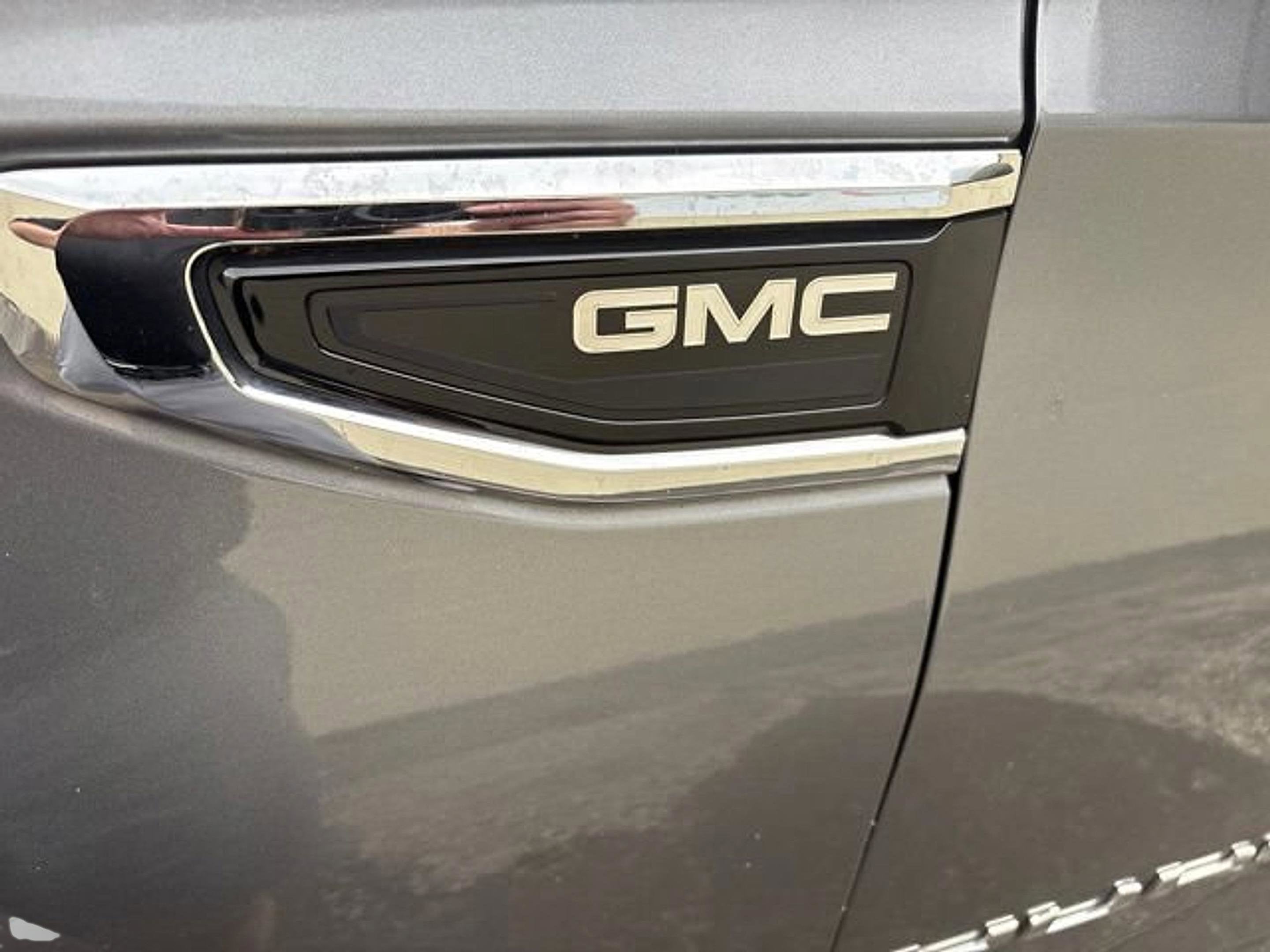 2022 GMC Yukon 4WD SLE