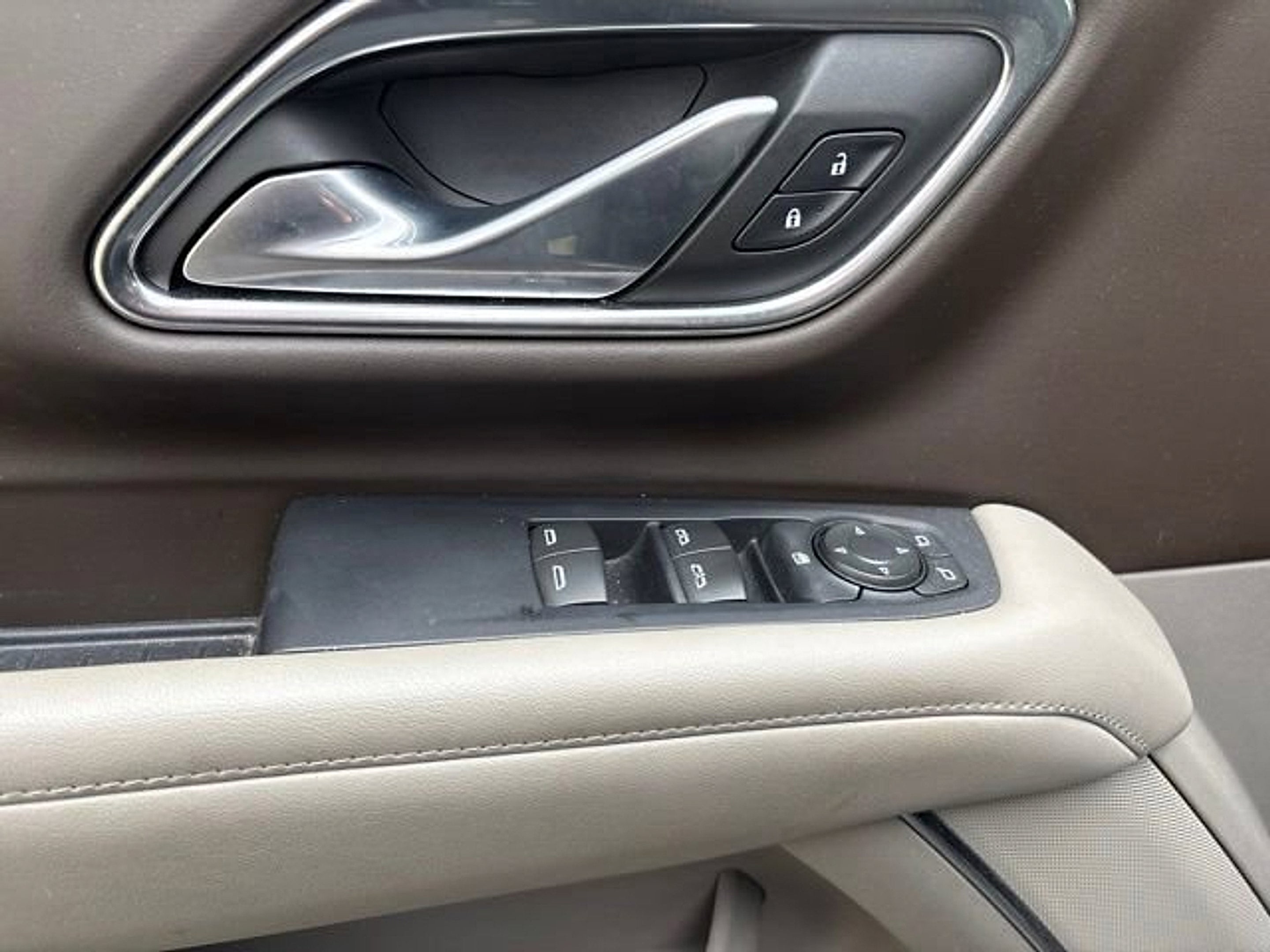 2022 GMC Yukon 4WD SLE