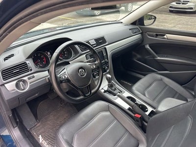 2019 Volkswagen Passat 2.0T Wolfsburg Edition