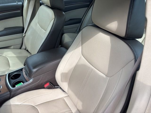 2012 Chrysler 300C Luxury Series AWD