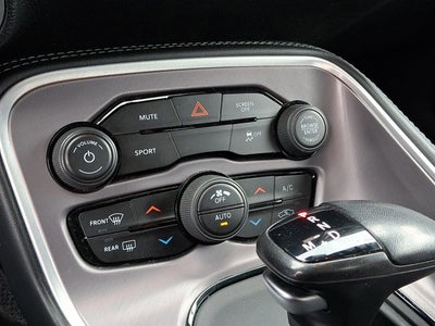 2022 Dodge Challenger SXT