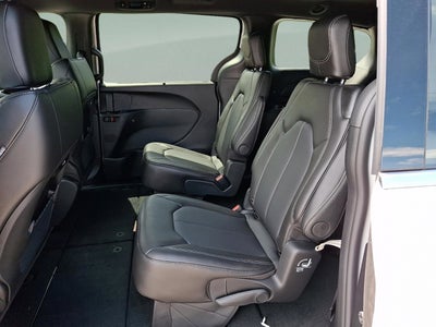 2027 Chrysler Pacifica PACIFICA SELECT