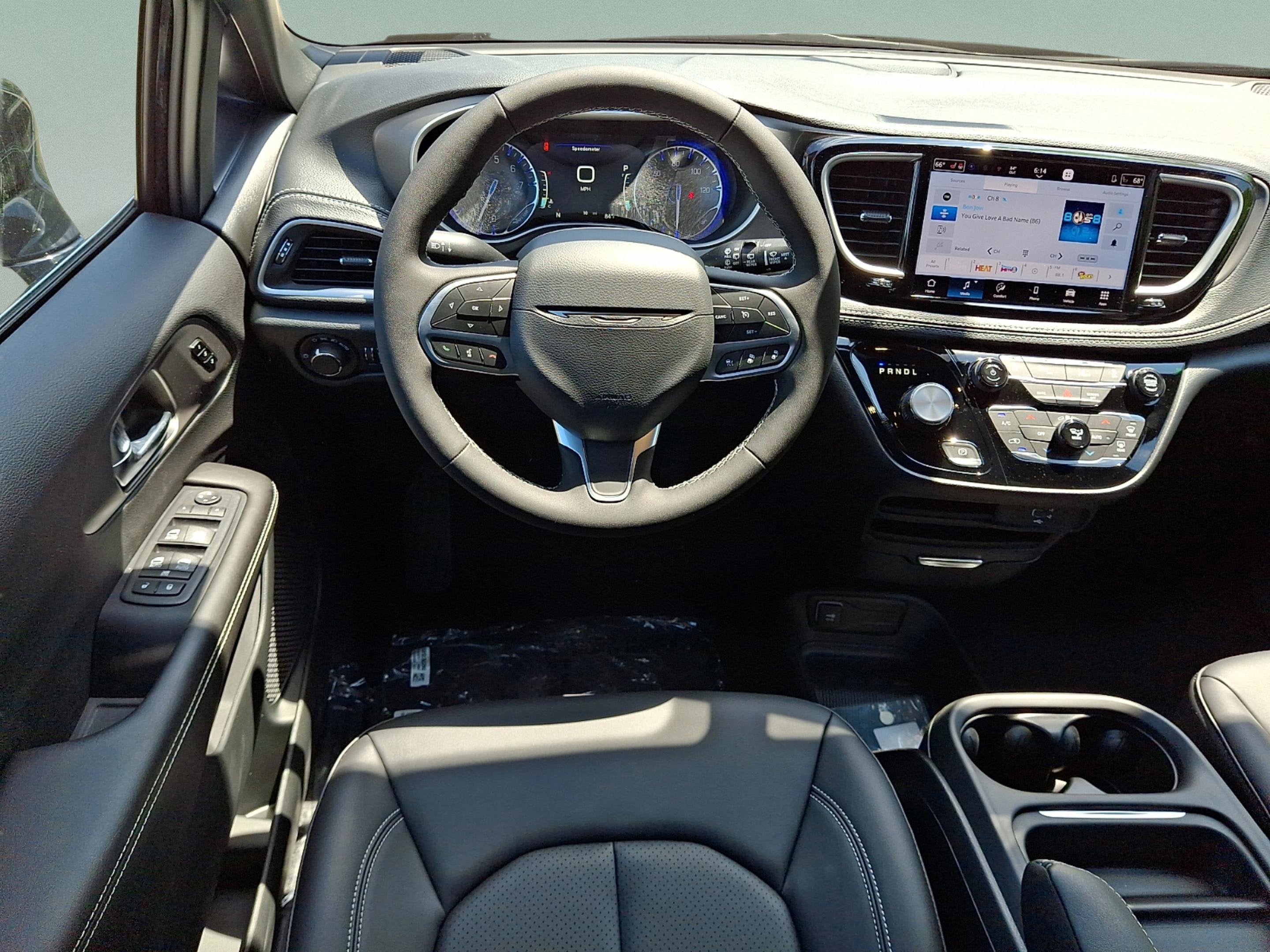 2027 Chrysler Pacifica PACIFICA SELECT