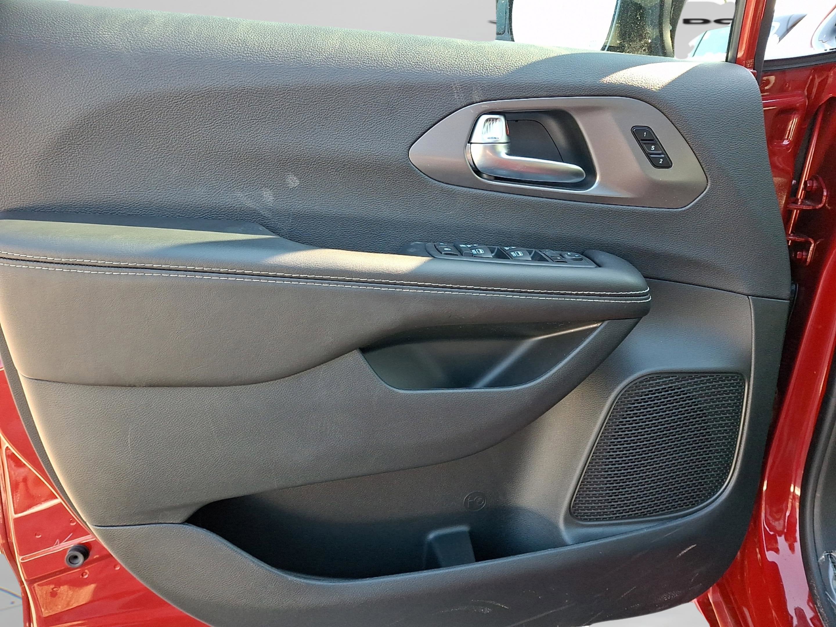 2026 Chrysler Pacifica PACIFICA SELECT