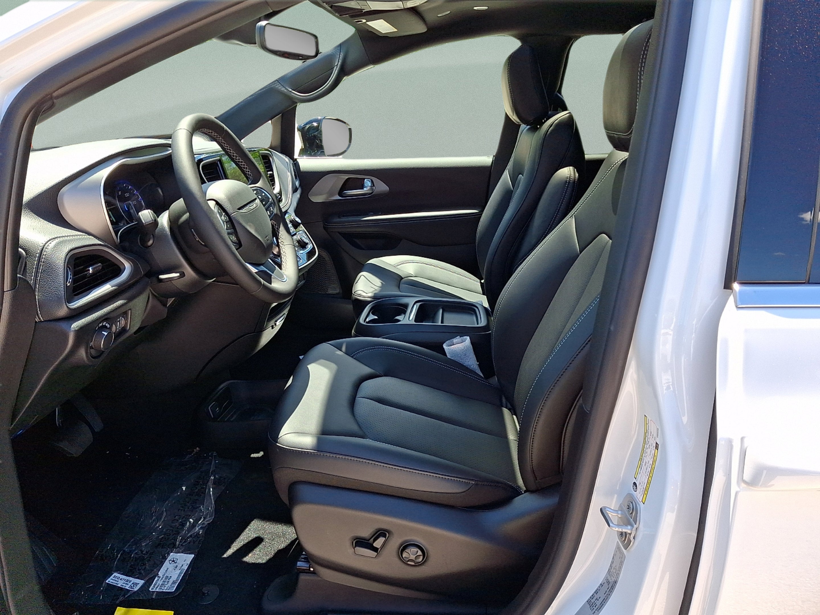 2027 Chrysler Pacifica PACIFICA SELECT AWD