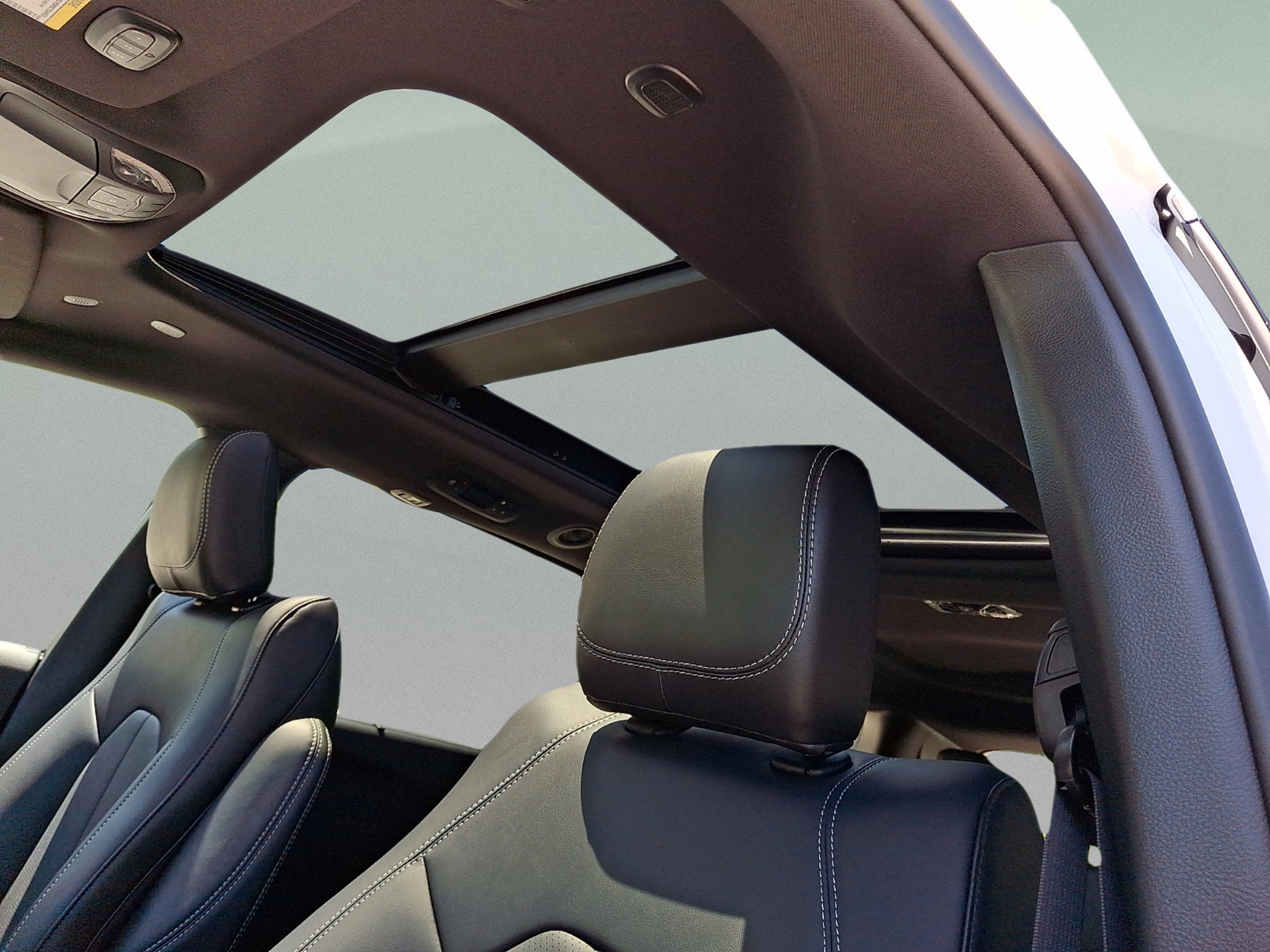 2027 Chrysler Pacifica PACIFICA SELECT AWD
