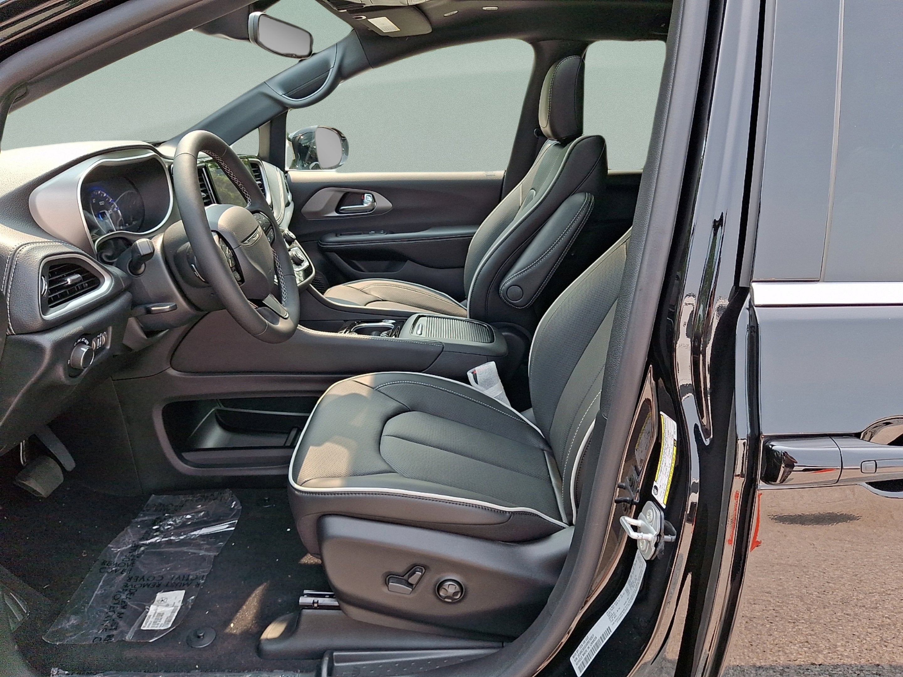 2027 Chrysler Pacifica PACIFICA LIMITED AWD
