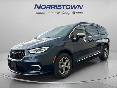 2023 Chrysler Pacifica Limited AWD