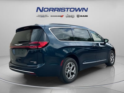 2023 Chrysler Pacifica Limited AWD