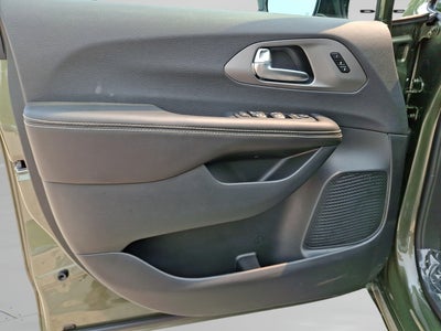 2027 Chrysler Pacifica PACIFICA LIMITED AWD