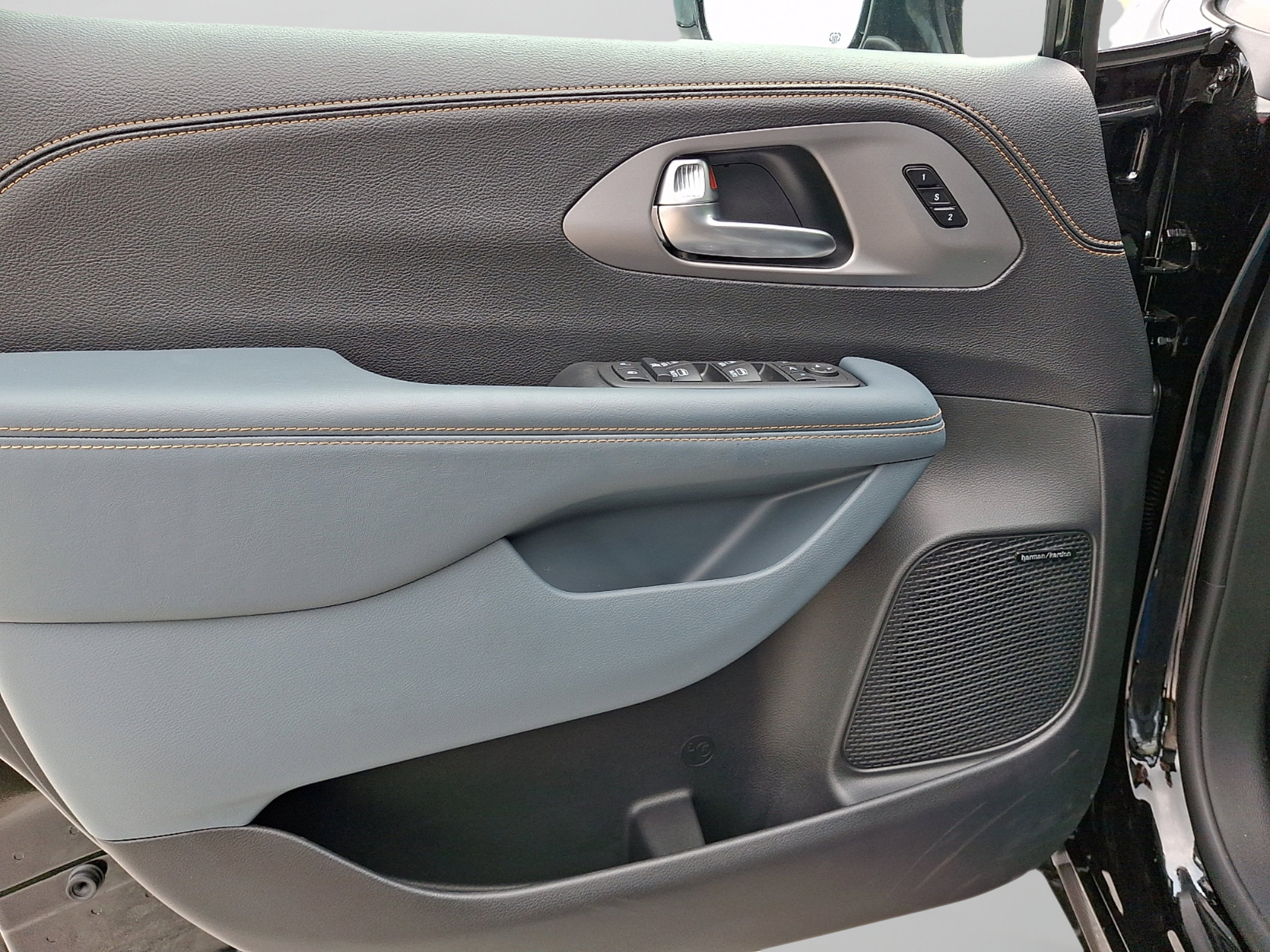 2027 Chrysler Pacifica PACIFICA PINNACLE AWD