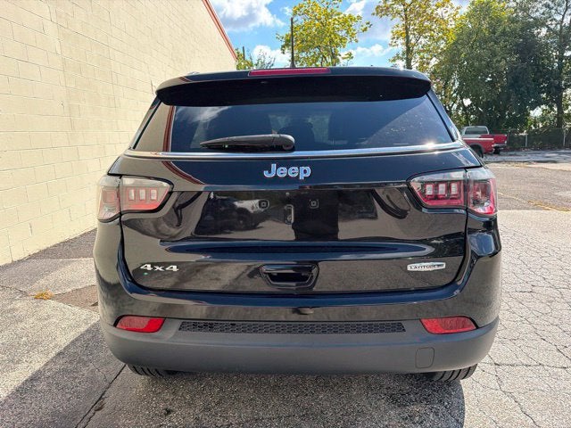2022 Jeep Compass Latitude Lux 4x4
