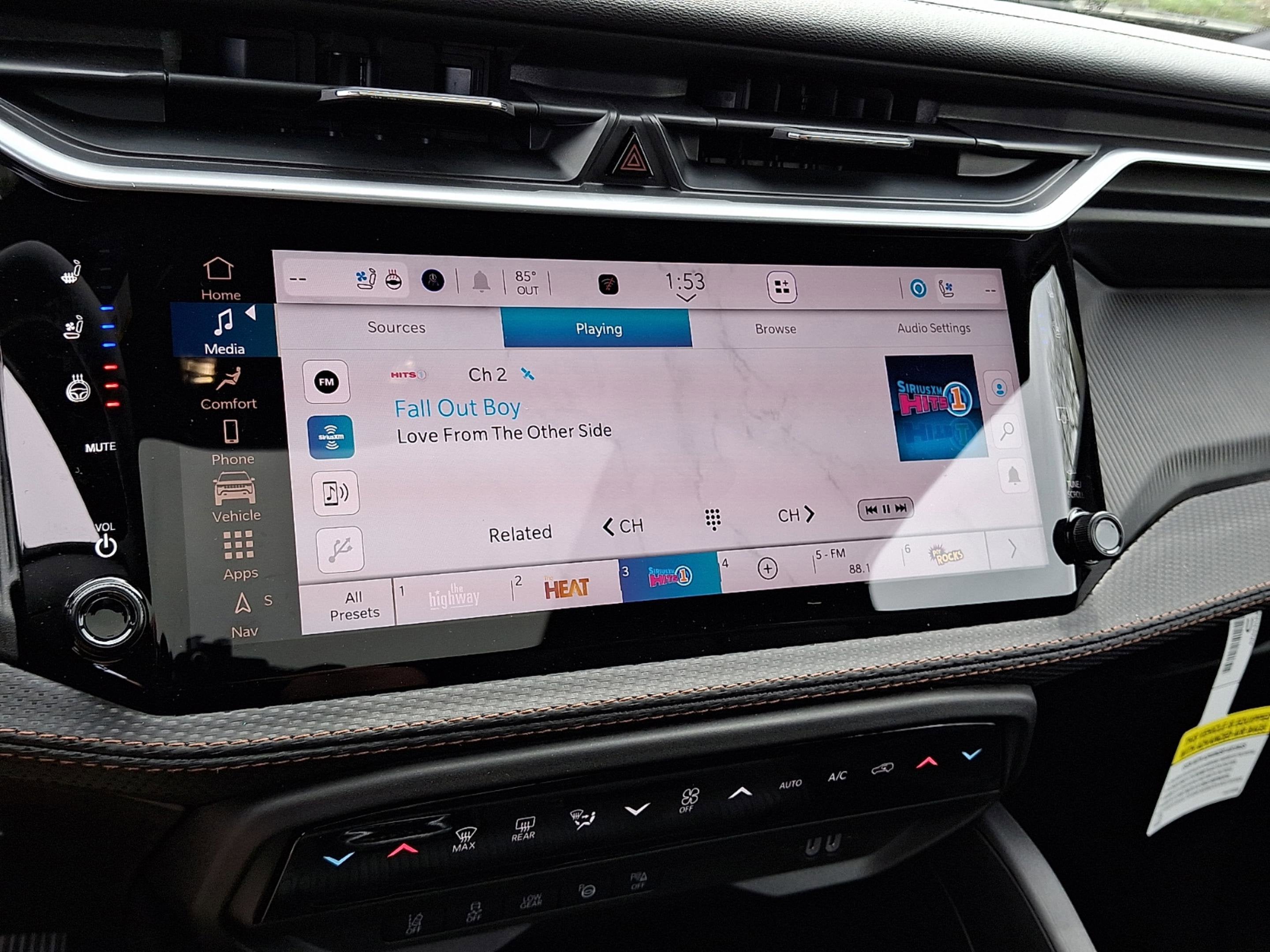 2026 Jeep Cherokee CHEROKEE OVERLAND 4X4