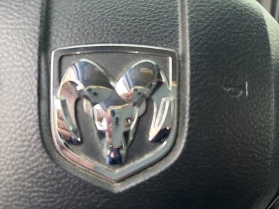 2017 RAM 1500 Big Horn Crew Cab 4x4 5'7' Box