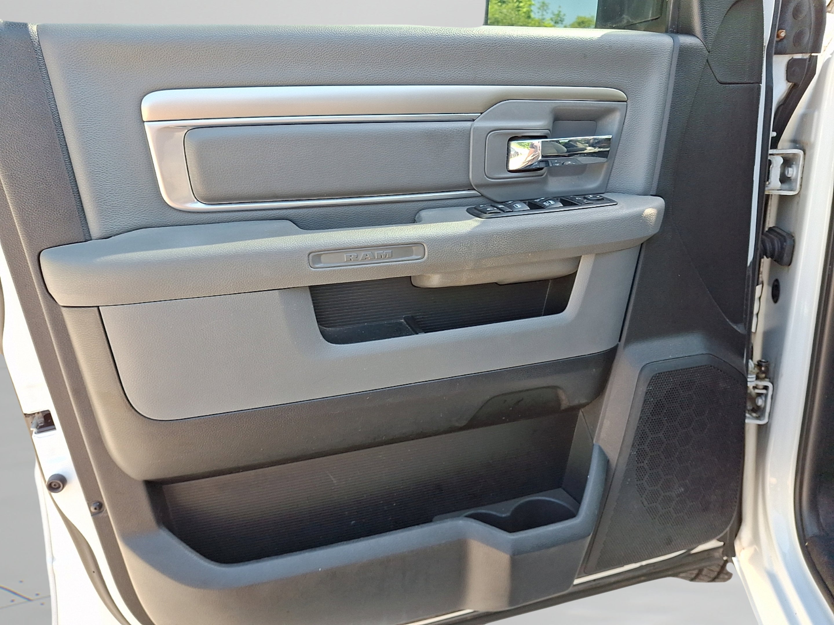2018 RAM 1500 Big Horn Crew Cab 4x4 5'7' Box