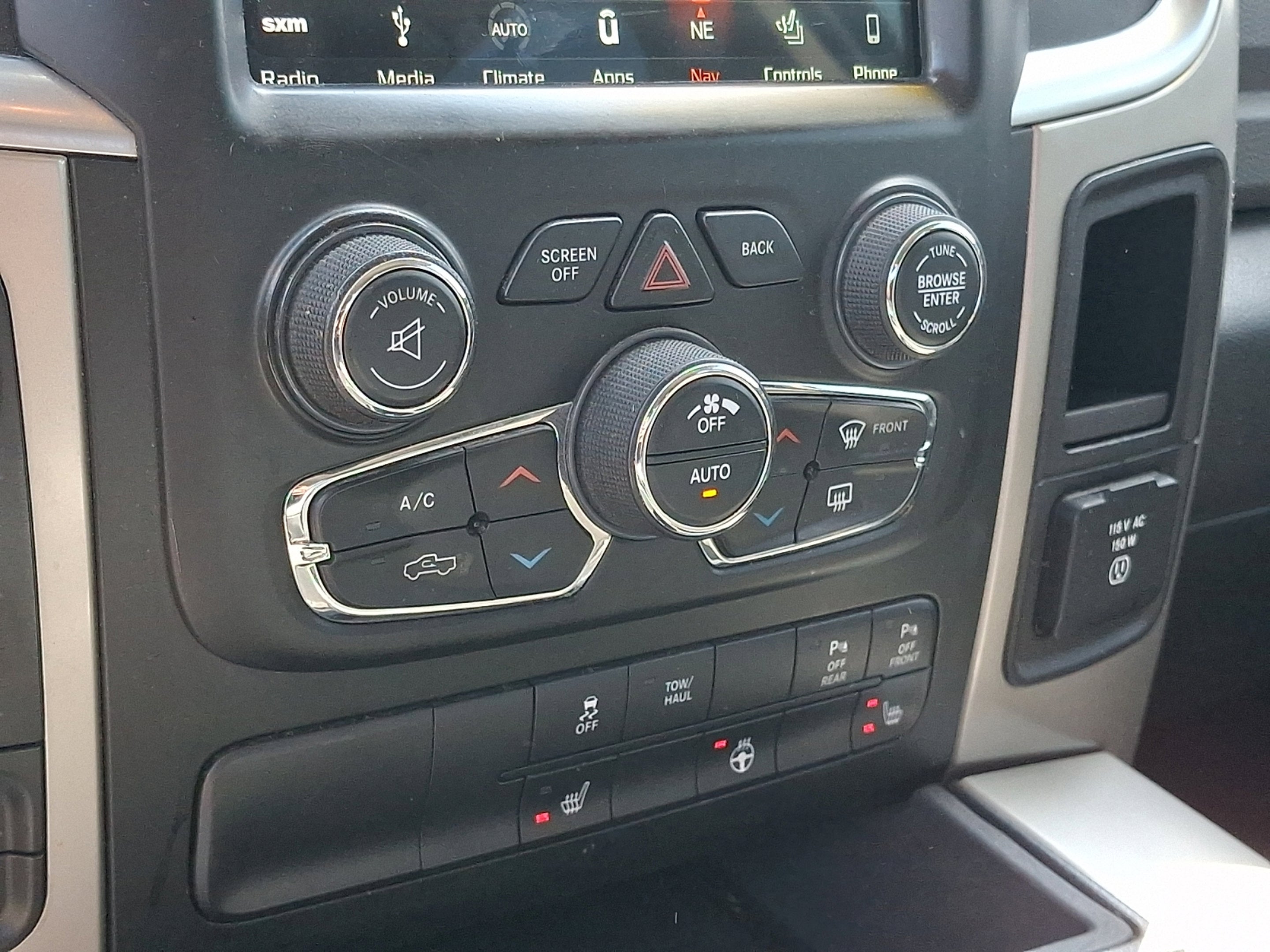 2018 RAM 1500 Big Horn Crew Cab 4x4 5'7' Box