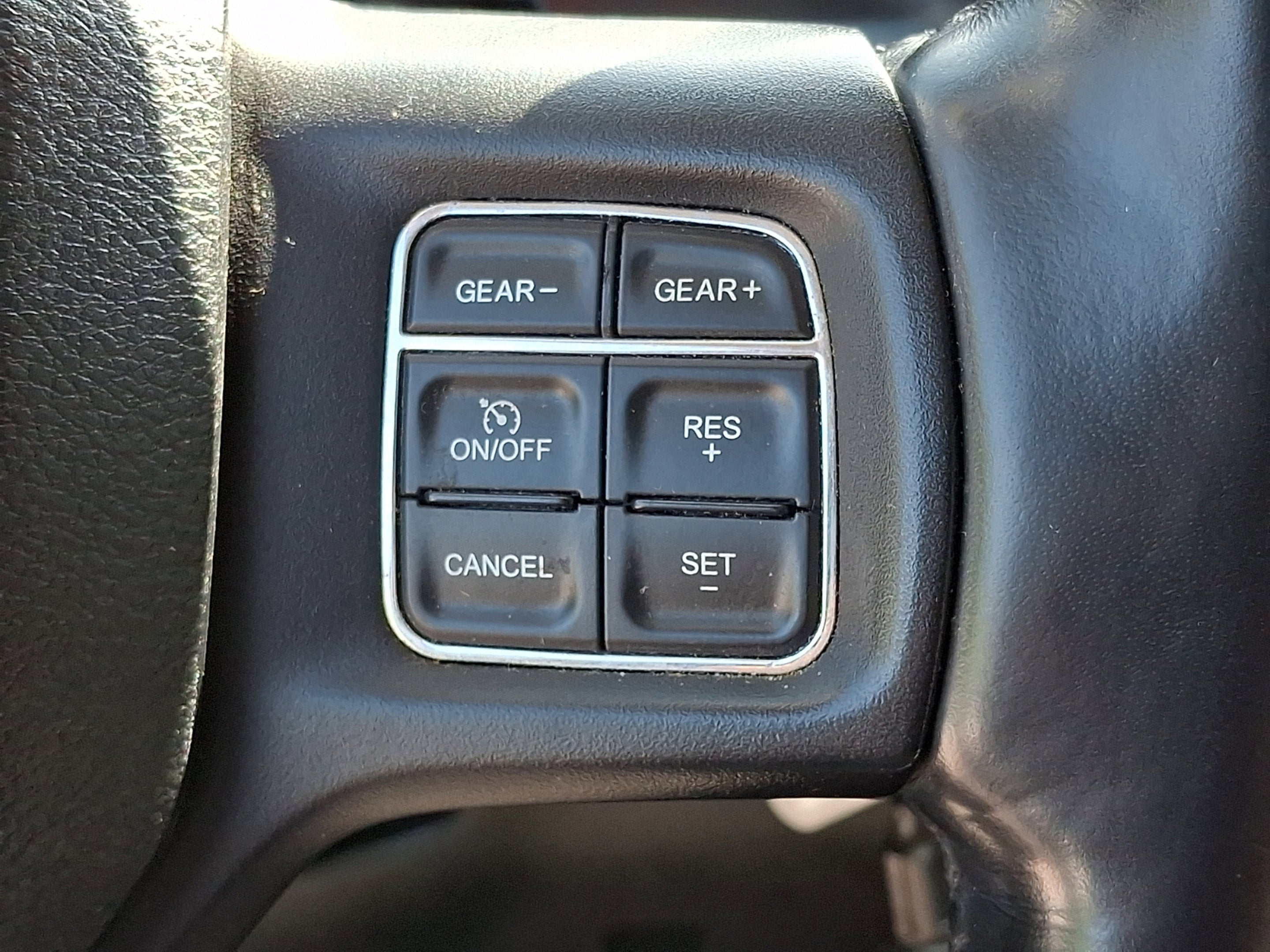 2018 RAM 1500 Big Horn Crew Cab 4x4 5'7' Box