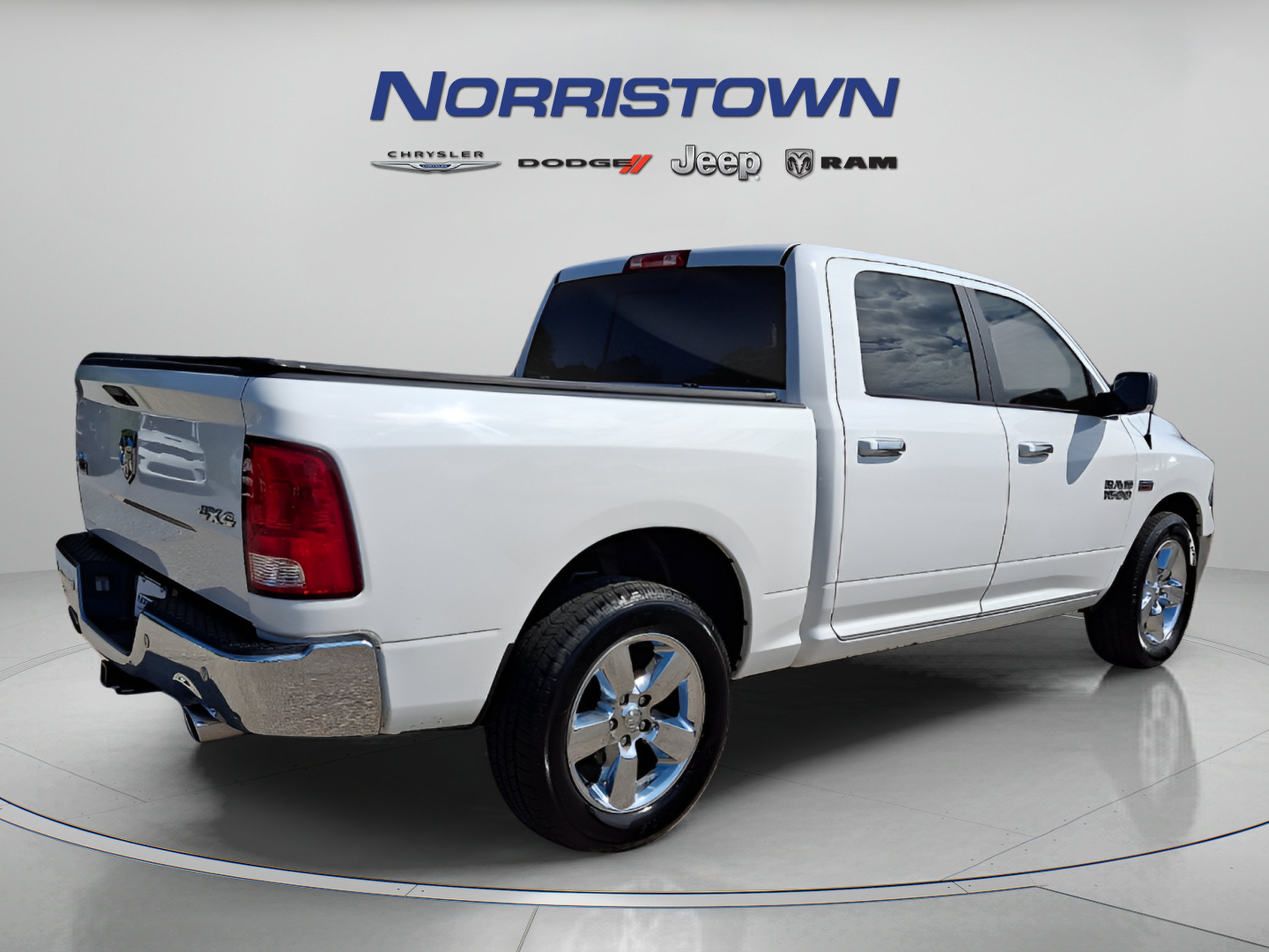 2018 RAM 1500 Big Horn Crew Cab 4x4 5'7' Box