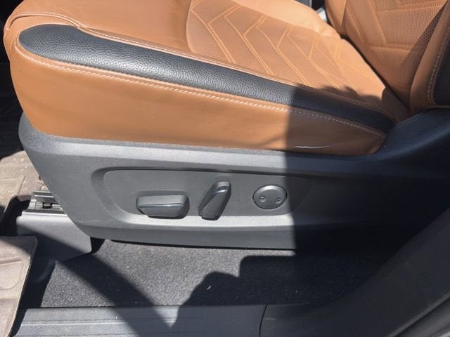 2022 Nissan Pathfinder Platinum 4WD