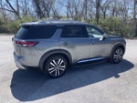 2022 Nissan Pathfinder Platinum 4WD