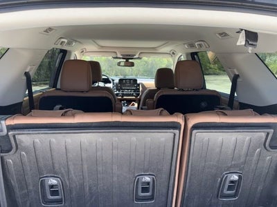 2022 Nissan Pathfinder Platinum 4WD