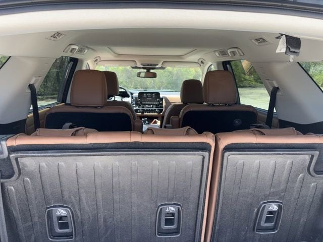 2022 Nissan Pathfinder Platinum 4WD