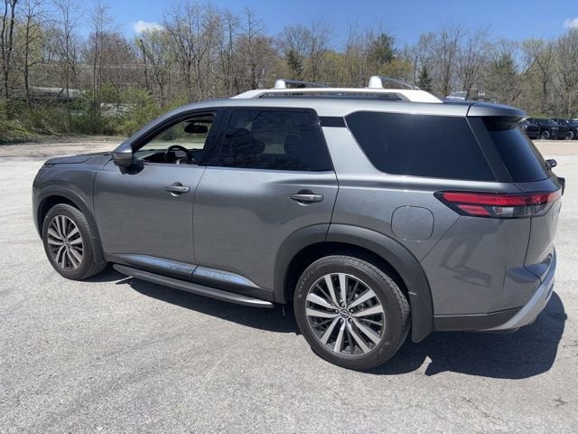 2022 Nissan Pathfinder Platinum 4WD