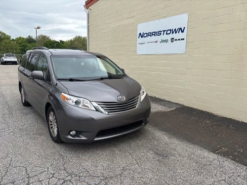 2013 Toyota Sienna XLE