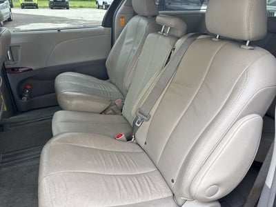 2013 Toyota Sienna XLE