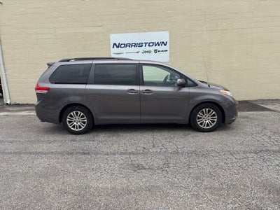 2013 Toyota Sienna XLE