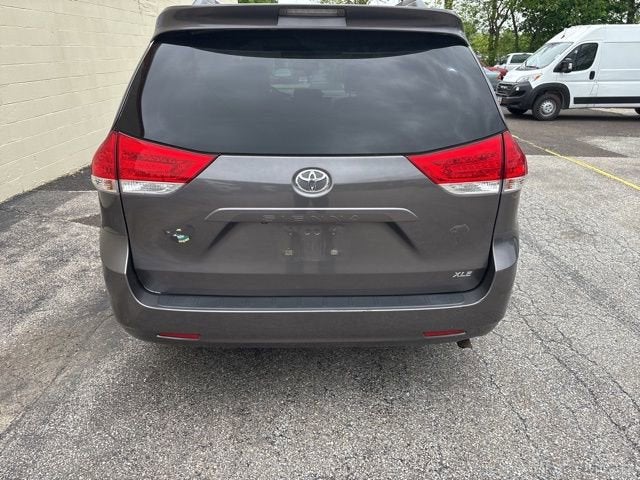 2013 Toyota Sienna XLE