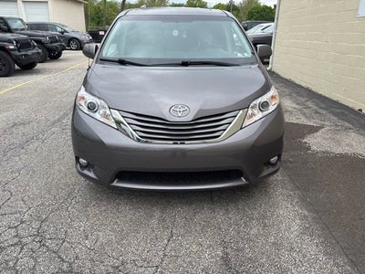 2013 Toyota Sienna XLE