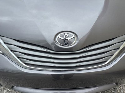2013 Toyota Sienna XLE