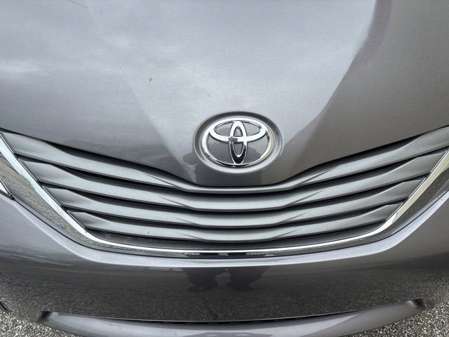 2013 Toyota Sienna XLE