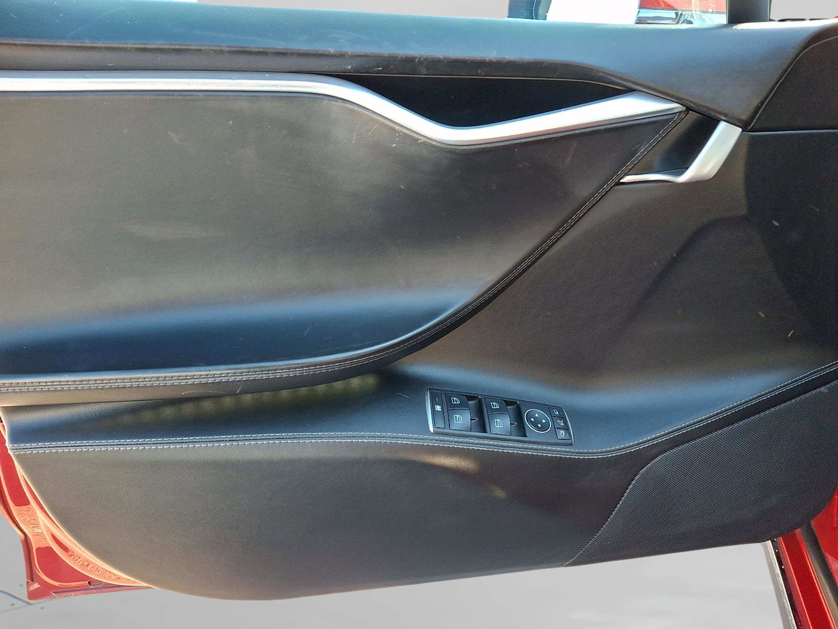 2016 Tesla Model S Base