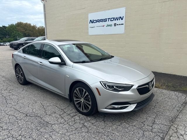 2019 Buick Regal Sportback AWD Essence