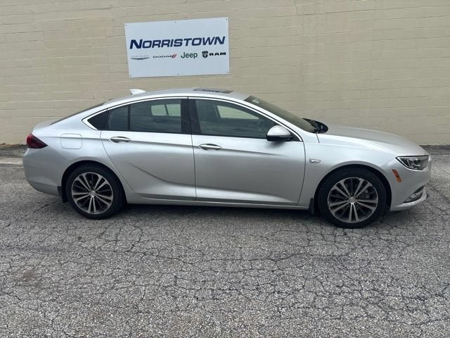 2019 Buick Regal Sportback AWD Essence