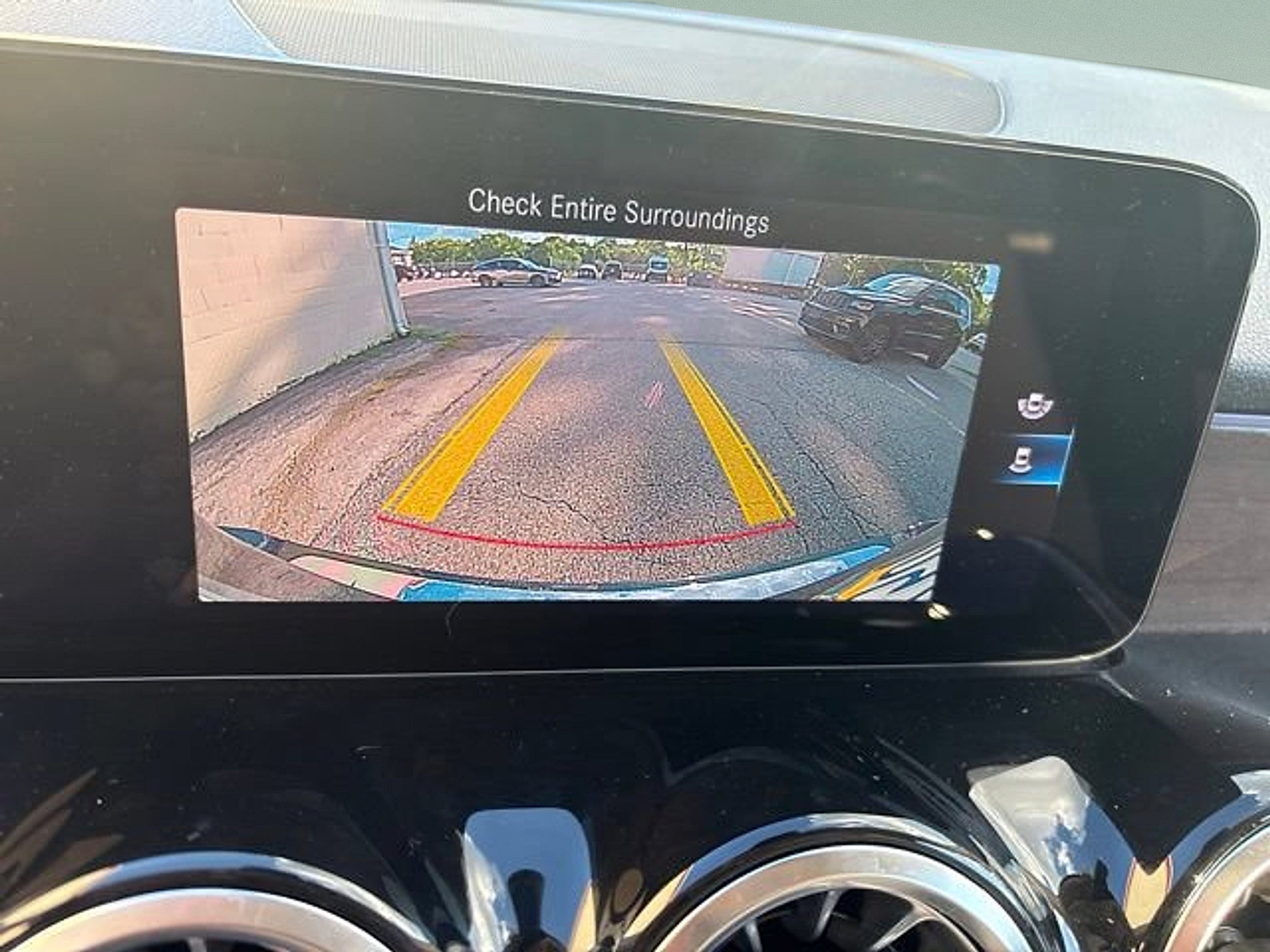 2023 Mercedes-Benz GLB 250 4MATIC®