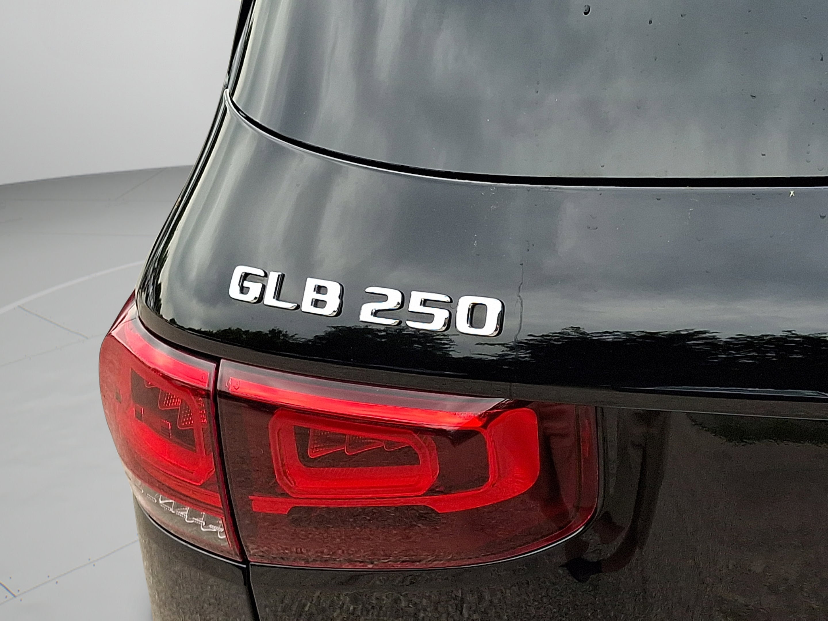 2023 Mercedes-Benz GLB 250 4MATIC®
