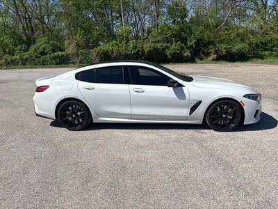 2022 BMW 8 Series M850i