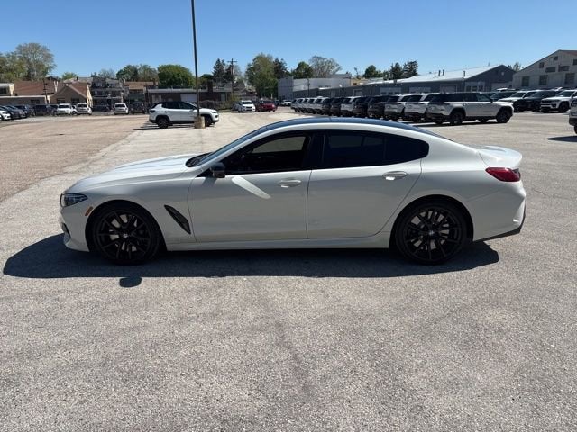 2022 BMW 8 Series M850i