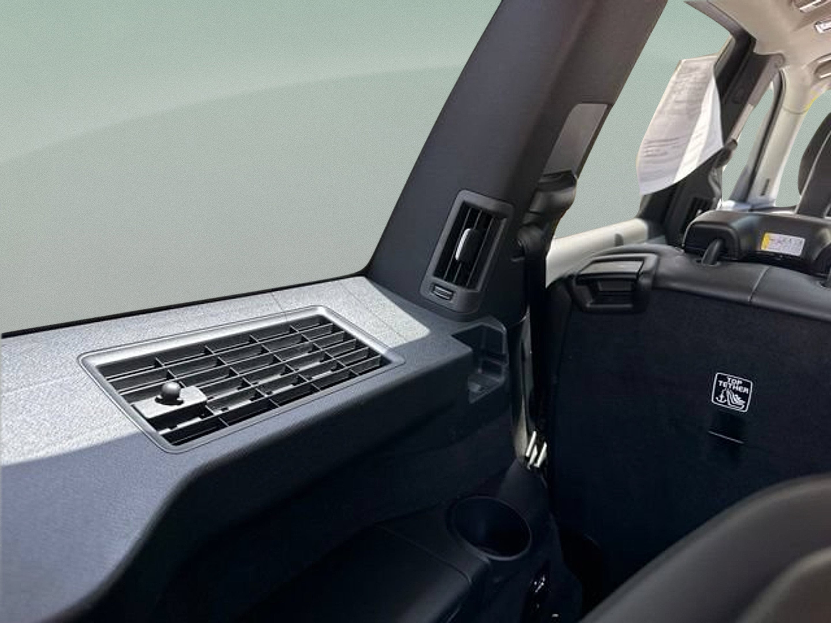 2022 Volvo XC90 T5 Momentum 7 Passenger