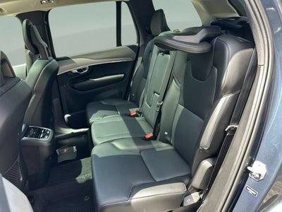 2022 Volvo XC90 T5 Momentum 7 Passenger
