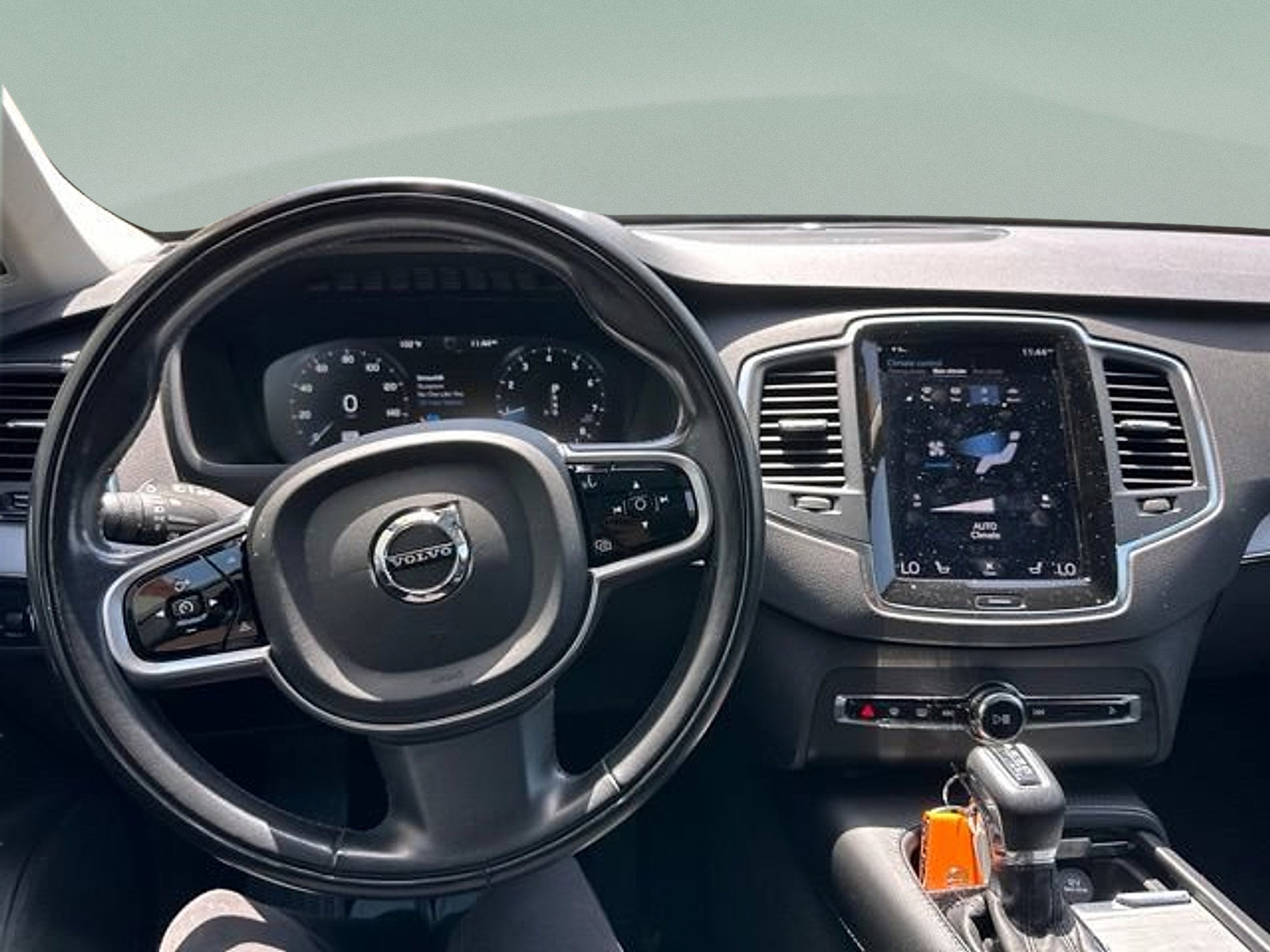 2022 Volvo XC90 T5 Momentum 7 Passenger