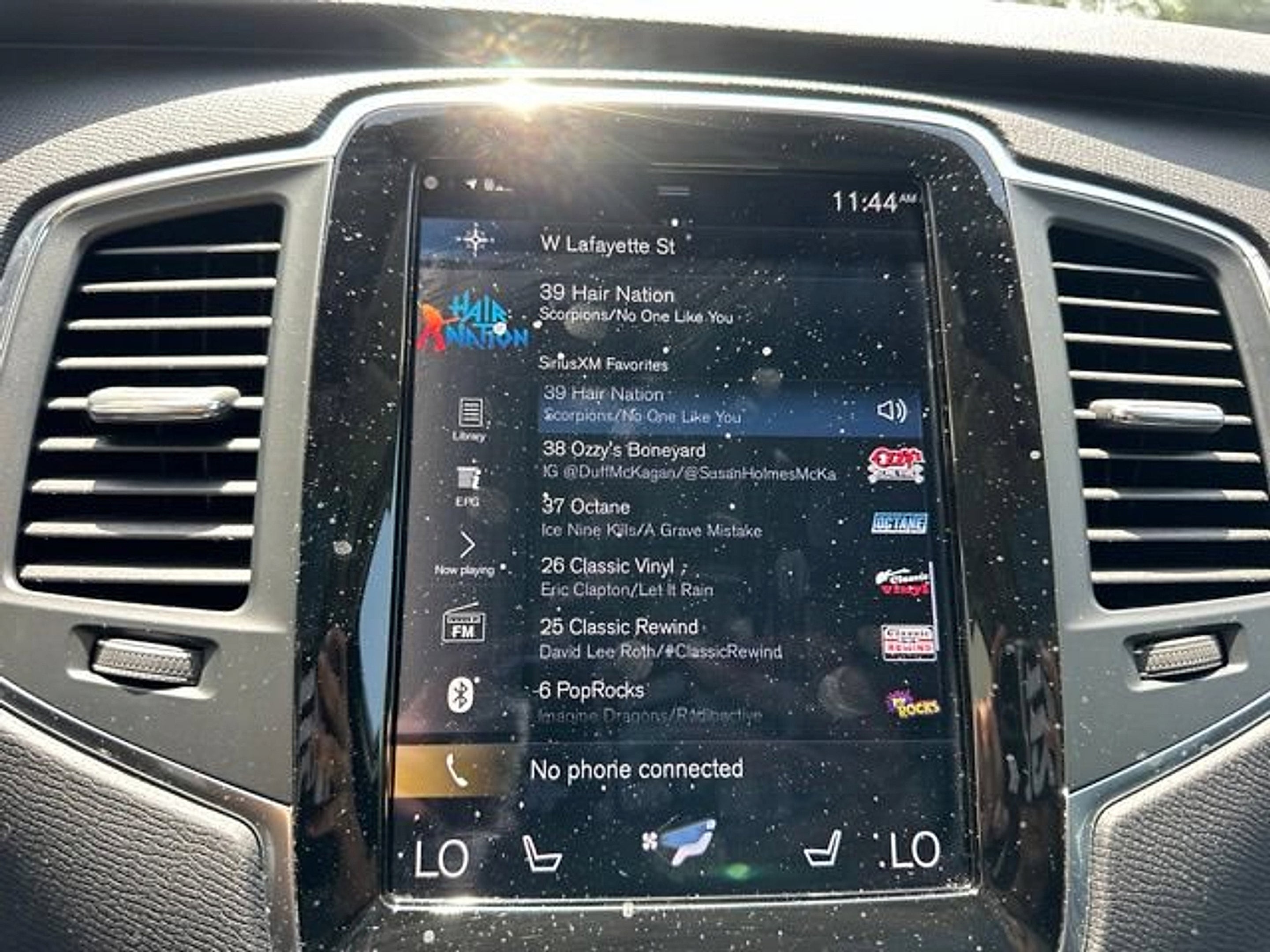 2022 Volvo XC90 T5 Momentum 7 Passenger